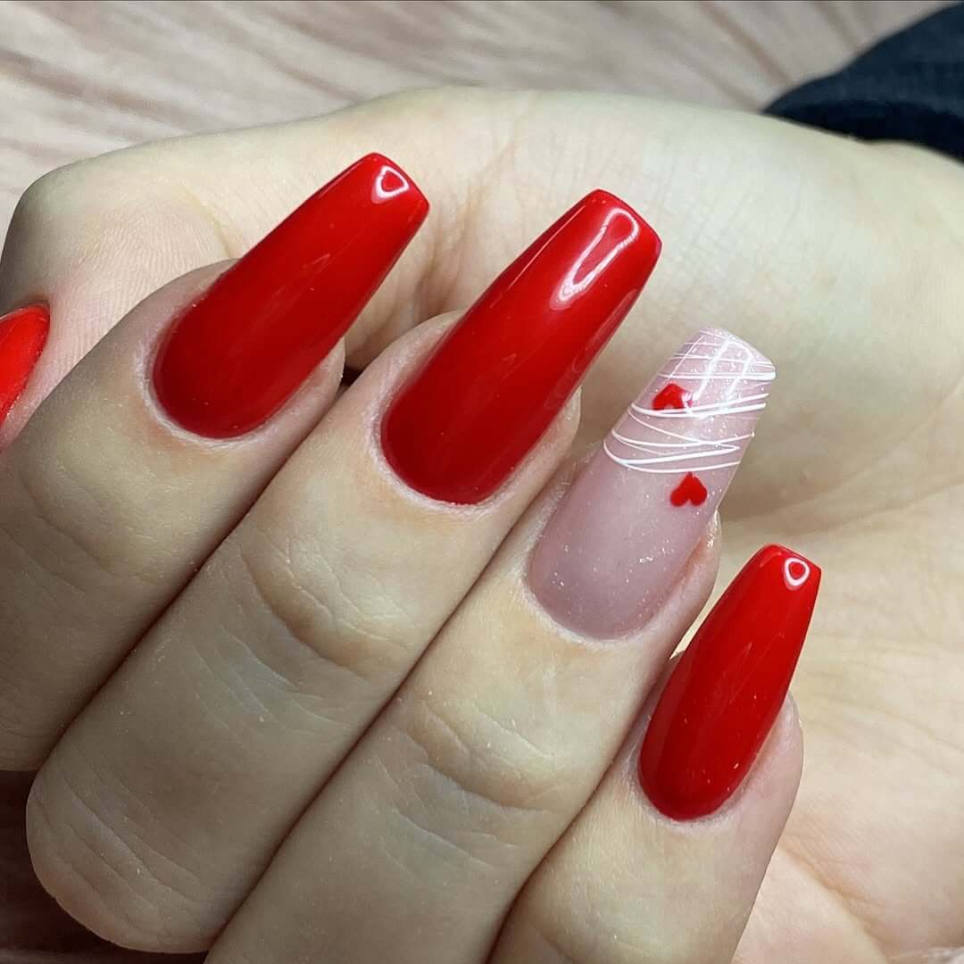 Maniküre Trends: Die heißesten Nagelfarben und Designs für diese Saison