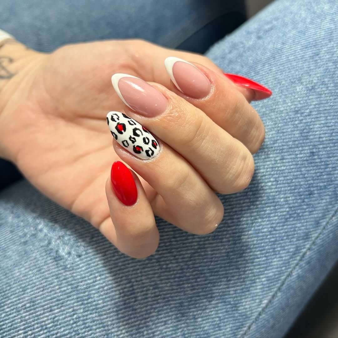 Maniküre Trends: Die heißesten Nagelfarben und Designs für diese Saison