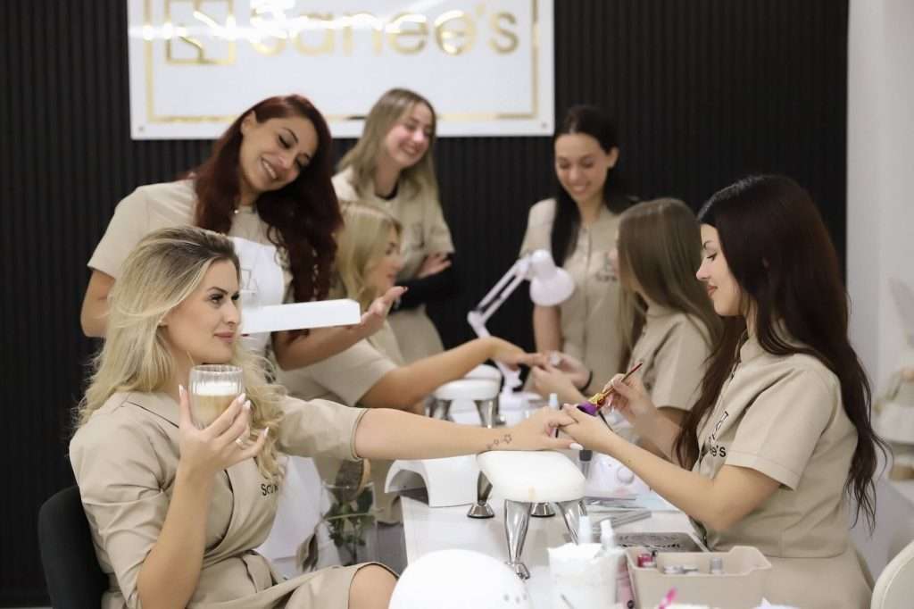 Manicure
